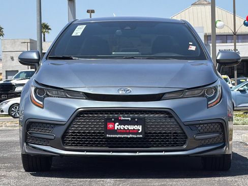 Used 2020 Toyota Corolla SE w/ Carpet Mat Package (TMS) FWD image 11