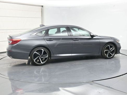 Used 2018 Honda Accord Sport image 25