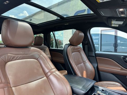 Used 2020 Lincoln Aviator Reserve w/ Equipment Group 201A AWD/4WD image 11