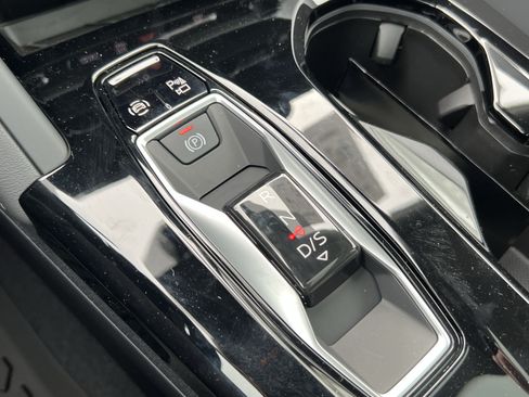 Used 2025 Audi Q5 Premium AWD/4WD image 29