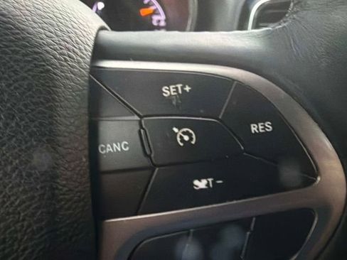 Used 2019 Jeep Grand Cherokee Limited w/ Luxury Group II AWD/4WD image 26