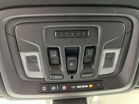 Certified 2021 Chevrolet Silverado 1500 High Country AWD/4WD image 30