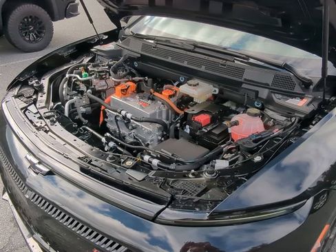 New 2026 Chevrolet Equinox EV RS image 48