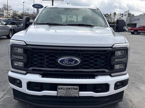 Used 2023 Ford F250 XL w/ STX Appearance Package image 8