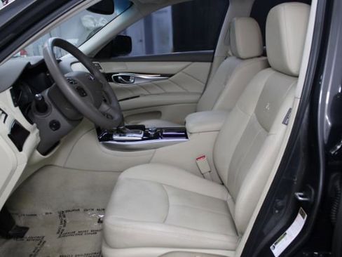 Used 2012 INFINITI M56 image 12