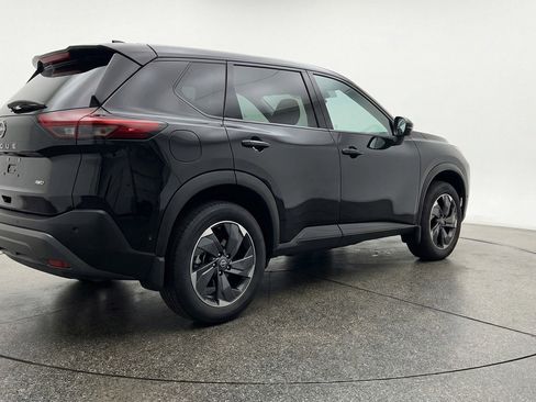 Used 2025 Nissan Rogue SV image 9