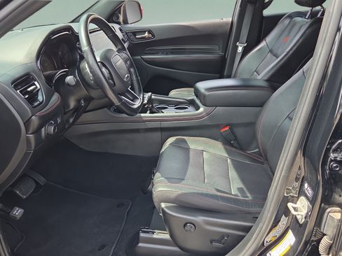 Used 2024 Dodge Durango GT RWD image 9