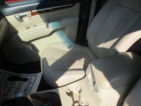 Used 2008 Hyundai Santa Fe GLS image 10