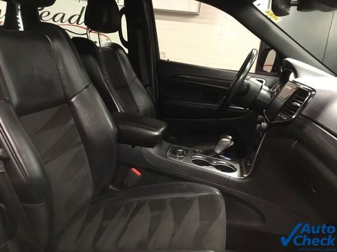 Used 2020 Jeep Grand Cherokee Laredo w/ Quick Order Package 2BN North image 36