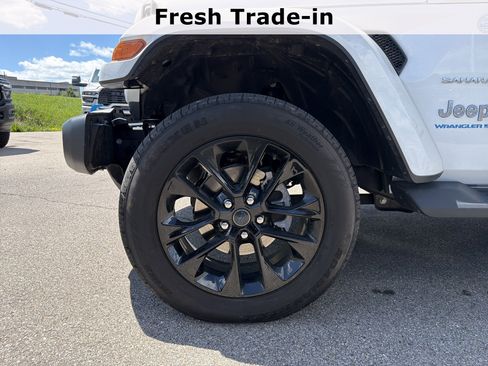 Used 2024 Jeep Wrangler Unlimited Sahara w/ Safety Group AWD/4WD image 9
