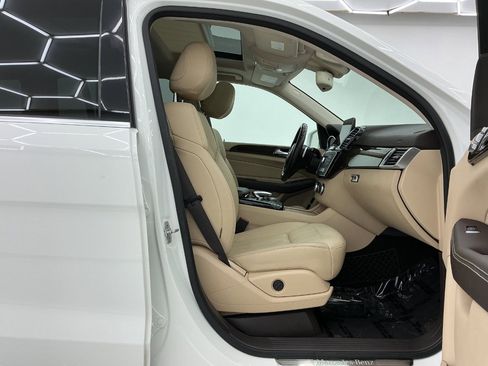 Used 2017 Mercedes-Benz GLS 450 4MATIC w/ Premium Package image 17