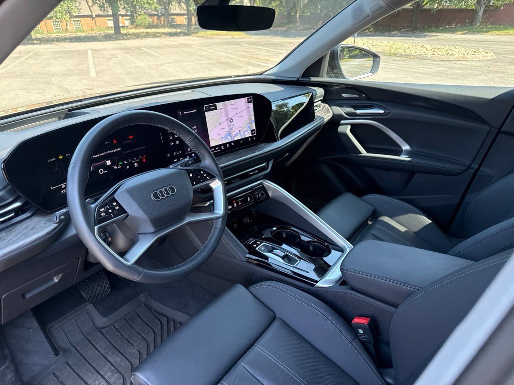 Used 2025 Audi Q5 Premium AWD/4WD image 11