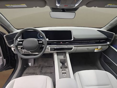 New 2025 Hyundai Ioniq 6 SEL image 11