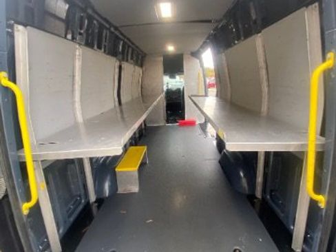 Used 2019 Mercedes-Benz Sprinter 170 image 19