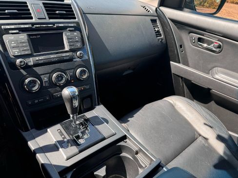 Used 2010 MAZDA CX-9 Touring w/ Moonroof & Bose Audio Pkg image 15