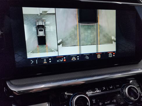 Used 2024 GMC Sierra 2500 Denali w/ Denali Reserve Package image 18