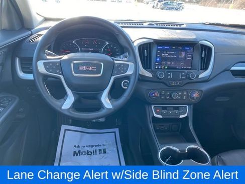 Certified 2024 GMC Terrain SLT image 8