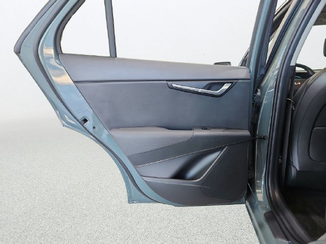 Certified 2024 Kia Niro EX FWD image 22