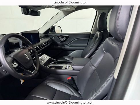 New 2026 Lincoln Aviator AWD image 31