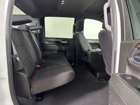 Used 2024 Chevrolet Silverado 2500 LT w/ Convenience Package image 27