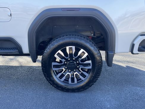 Used 2024 GMC Sierra 3500 Denali Ultimate image 35