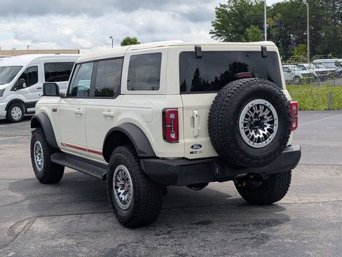 New 2026 Ford Bronco Outer Banks w/ Sasquatch Package AWD/4WD image 4