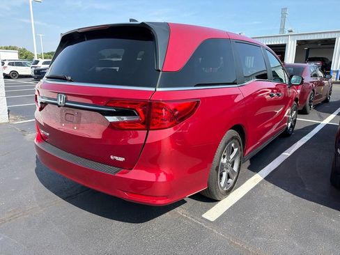 Certified 2024 Honda Odyssey EX image 3