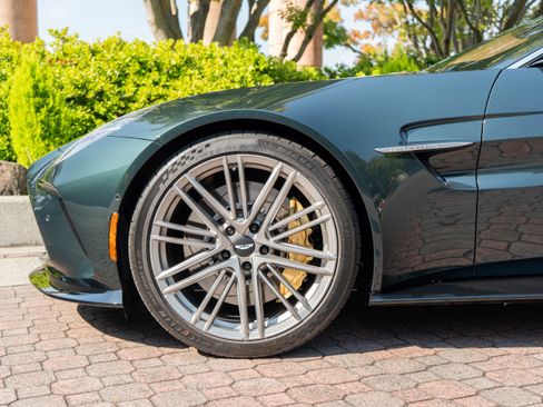 New 2026 Aston Martin V8 Vantage Coupe image 4
