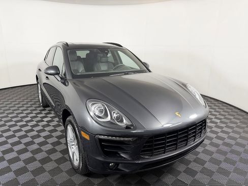 Used 2017 Porsche Macan AWD/4WD image 5