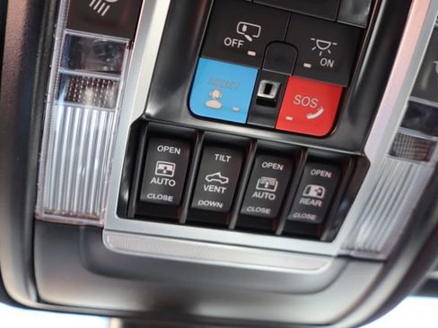 Used 2026 RAM 1500 Limited w/ Night Edition AWD/4WD image 26