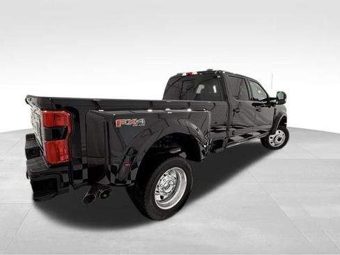 Used 2026 Ford F450 Platinum w/ FX4 Off-Road Package image 6
