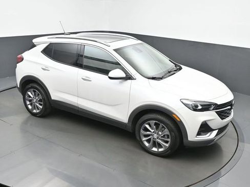 Used 2023 Buick Encore GX Essence w/ Experience Buick Package image 44