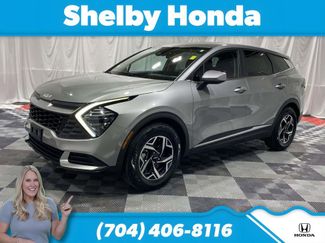 Used 2024 Kia Sportage LX video 1
