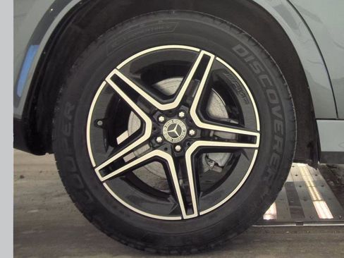 Used 2024 Mercedes-Benz GLE 350 4MATIC w/ AMG Line Exterior image 7