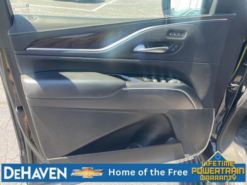 Used 2022 Cadillac Escalade Sport Platinum AWD/4WD image 34