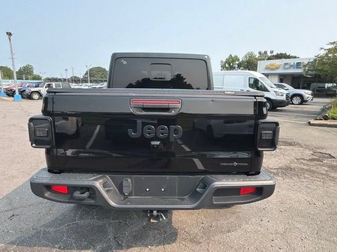 Used 2021 Jeep Gladiator Sport AWD/4WD image 13