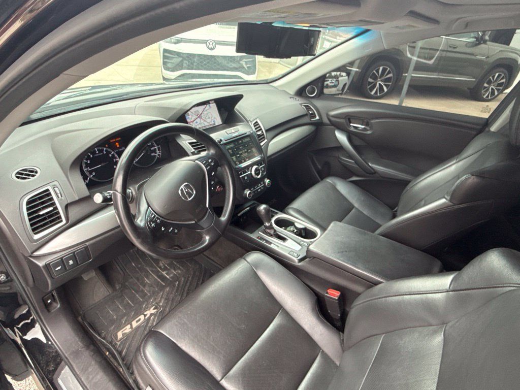 Used 2017 Acura RDX w/ Technology Package AWD/4WD image 14