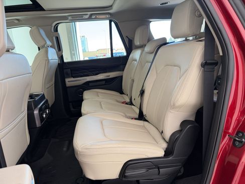 Used 2018 Ford Expedition Max Platinum AWD/4WD image 24