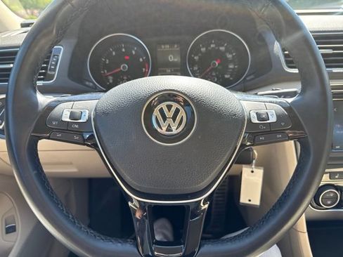Used 2017 Volkswagen Passat 1.8T R-Line FWD image 21