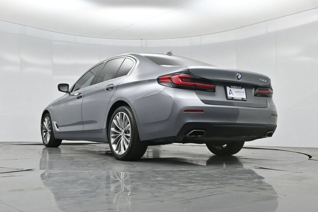 Used 2023 BMW 540i w/ Convenience Package RWD image 57