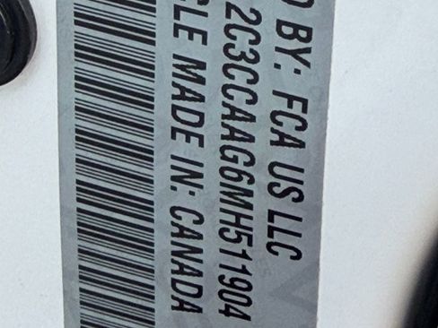 Used 2021 Chrysler 300 Touring w/ Sport Appearance Package image 17