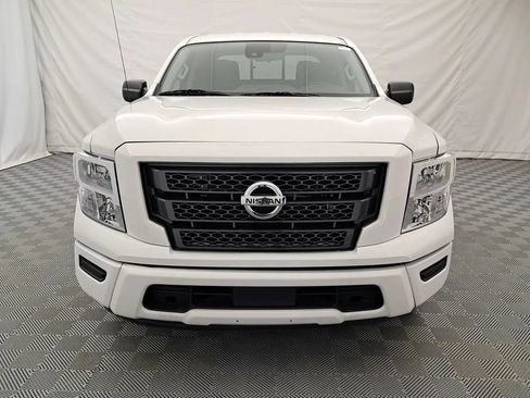 Used 2023 Nissan Titan SV RWD image 2