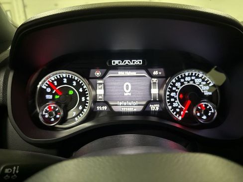 Used 2020 RAM 1500 Big Horn w/ Built-to-serve Edition image 12