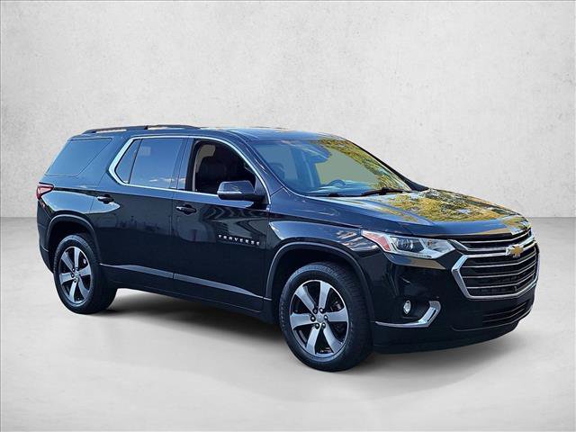 Used 2021 Chevrolet Traverse LT w/ LT Premium Package FWD image 3