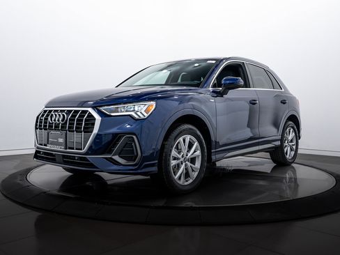 Certified 2023 Audi Q3 2.0T Premium Plus w/ Premium Plus Package image 7
