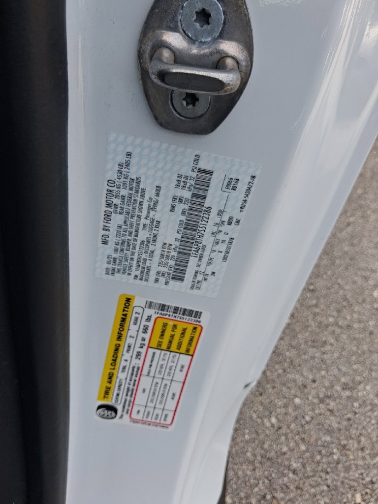 Used 2025 Ford Mustang Premium RWD image 30