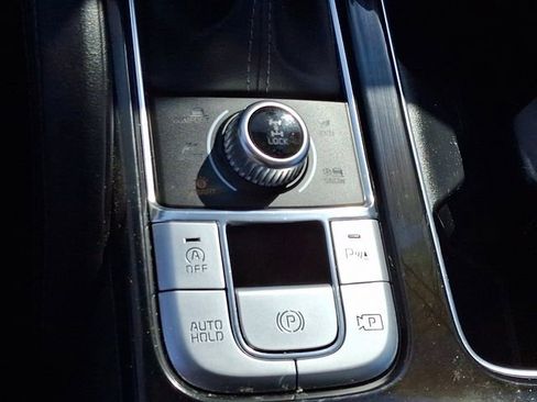 Certified 2025 Kia Telluride SX Prestige X-Line image 28