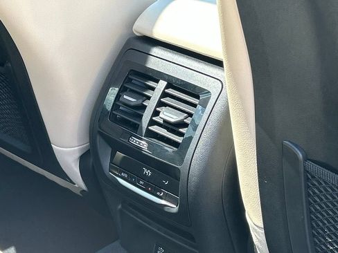 Used 2024 BMW X3 sDrive30i w/ Premium Package RWD image 49