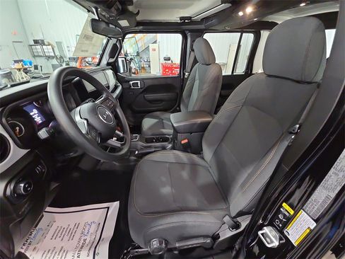 New 2026 Jeep Gladiator Sport image 13