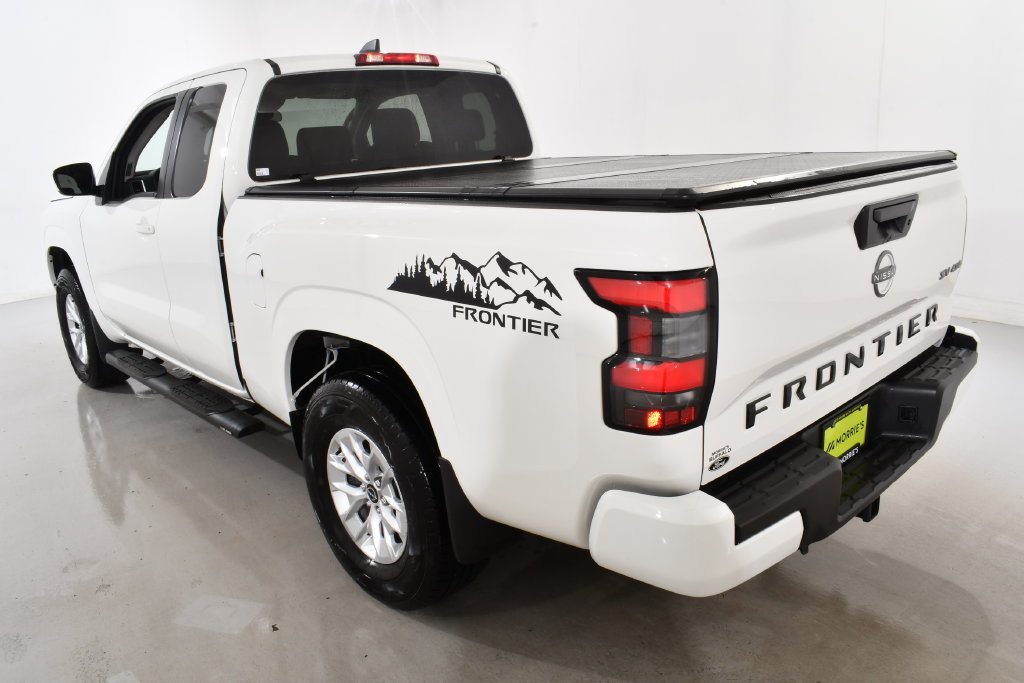 Used 2024 Nissan Frontier SV AWD/4WD image 15